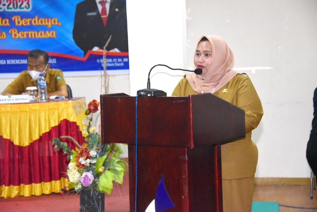 bupati-bengkalis-kasmarni-resmi-melantik-forum-generasi-berencana-2.jpg